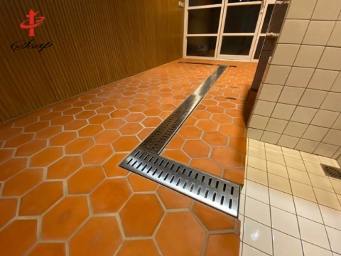 รางน้ำสแตนเลสเกรด 304